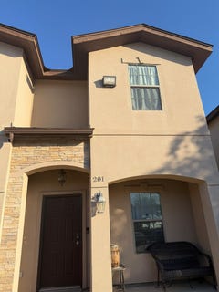 /international/us/602-basswood-dr-laredo-tx-110108331104/