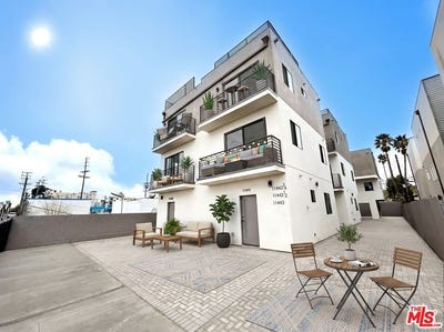 /international/us/11443-1-2-hatteras-st-north-hollywood-ca-110108468031/
