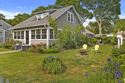 /international/us/14-bayside-avenue-wareham-ma-110100190008/