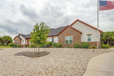 /international/us/8028-leven-link-street-cleburne-tx-110100677945/