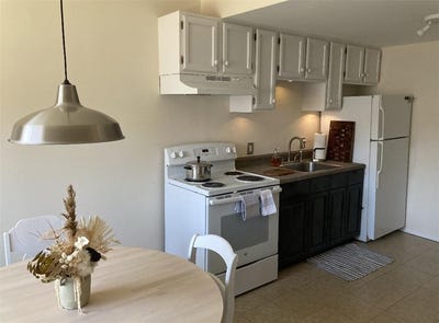 /international/us/23-pearl-street-livingston-manor-ny-110094686932/