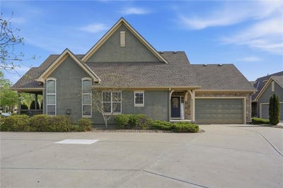 /international/us/14801-meadow-lane-leawood-ks-110107347743/