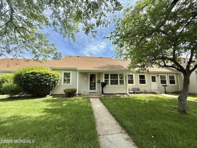 /international/us/93-halls-croft-road-freehold-nj-110107998020/