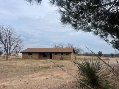 /international/us/9009-hwy-158-robert-lee-tx-110105729808/