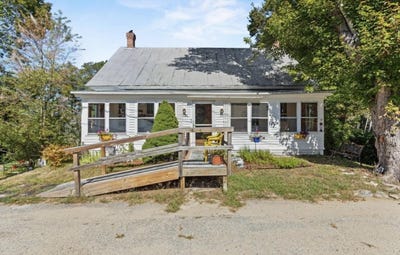 /international/us/96-french-street-acton-me-110107746574/