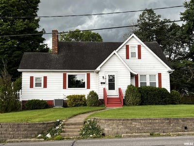 /international/us/1617-oakland-avenue-mt-vernon-il-110100979835/