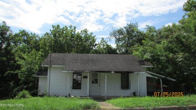 /international/us/1215-main-st-loudon-tn-110101196338/