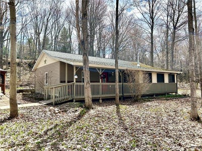 /international/us/27561-limestone-road-redwood-ny-110107439065/
