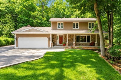 /international/us/3924-tonkawood-road-minnetonka-mn-110108718987/
