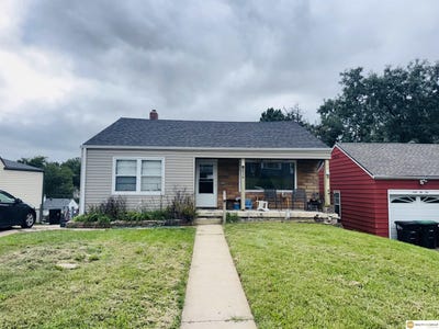 /international/us/6214-41st-street-omaha-ne-110110363823/
