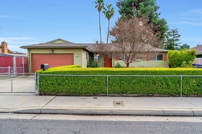 /international/us/1606-barstow-avenue-clovis-ca-110107051067/