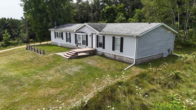 /international/us/20649-julia-road-camp-douglas-wi-110094530553/?lang=zh-cn
