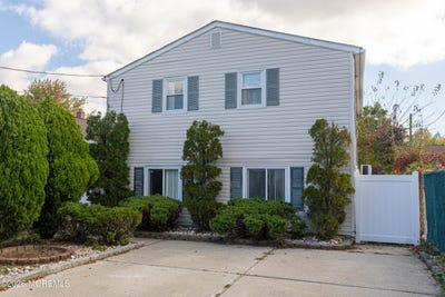 /international/us/12-jacobson-street-sayreville-nj-110120609404/