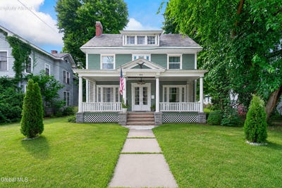 /international/us/253-main-street-hudson-falls-ny-110119601746/