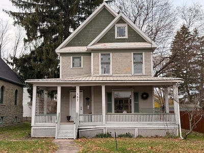 /international/us/157-church-street-westfield-pa-110101506839/