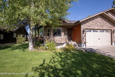 /international/us/525-booshway-street-driggs-id-110109013055/