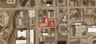 /international/us/1020-s-gilbert-st-iowacity-ia-110104869936/