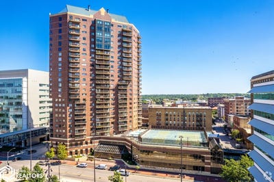 /international/us/300-walnut-street-des-moines-ia-110099240650/