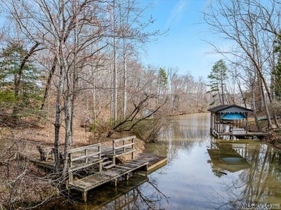 /international/us/306-forest-court-bracey-va-110098048723/?lang=zh-tw