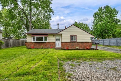 /international/us/5949-jaycox-road-north-ridgeville-oh-110107843204/