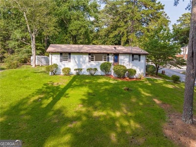 /international/us/5207-dixie-lake-union-city-ga-110099985613/