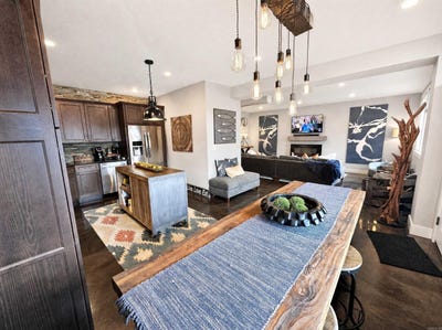 /international/us/7910-edgemont-rd-suite-201-greers-ferry-ar-110109207896/