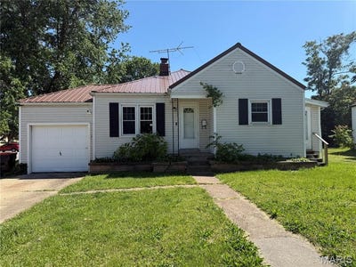 /international/us/11-greenwood-drive-lebanon-mo-110107992685/