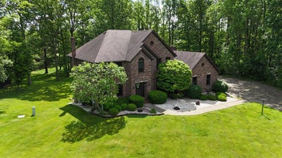 /international/us/80-hillcrest-estates-drive-batesville-in-110103431031/