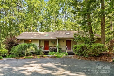 /international/us/112-a-wesley-drive-morganton-nc-110099555874/