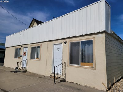 /international/us/2818-10th-st-bakercity-or-110108904704/
