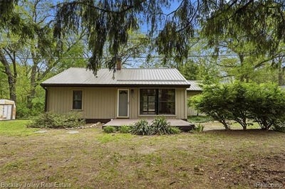 /international/us/9255-evergreen-road-green-oak-twp-mi-110108256469/