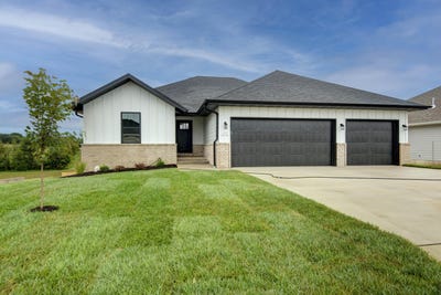 /international/us/865-e-virginia-lane-lot-187-nixa-mo-110105874725/