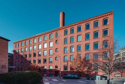 /international/us/116-chestnut-street-providence-ri-110106953626/