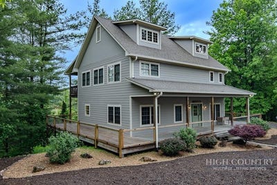/international/us/706-village-pine-drive-jefferson-nc-110108392782/