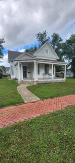 /international/us/526-w-1st-st-chanute-ks-110108255176/