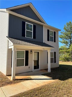/international/us/550-jp-stevens-road-seneca-sc-110104487423/
