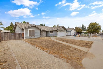 /international/us/1517-n-norman-street-visalia-ca-110120722709/