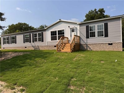 /international/us/48-woody-acres-drive-salem-al-110098828463/