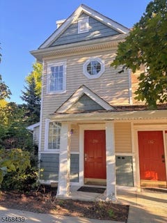 /international/us/230-old-farm-dr-allamuchy-twp-nj-110120606666/
