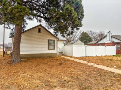 /international/us/524-beaman-ave-oakley-ks-110104236451/