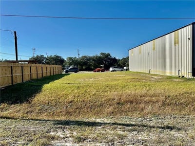 /international/us/829-s-terry-street-lot-7-rockport-tx-110108506429/