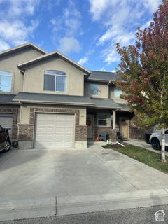 /international/us/225-e-700-n-smithfield-ut-110120616479/