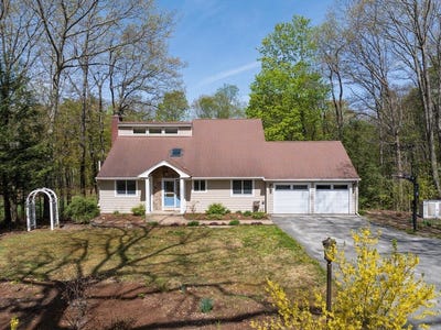 /international/us/76-montague-rd-westhampton-ma-110107818683/