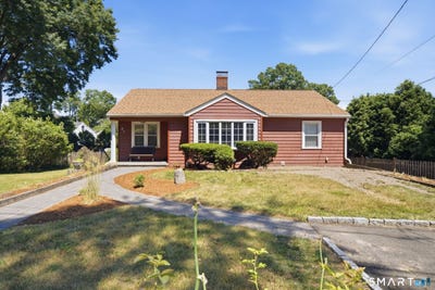 /international/us/83-utica-street-milford-ct-110119528930/