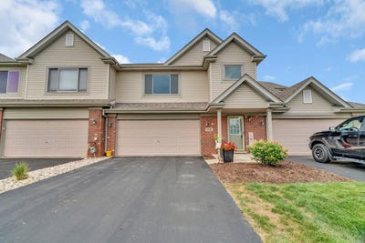 /international/us/8310-auburn-lane-frankfort-il-110101400679/