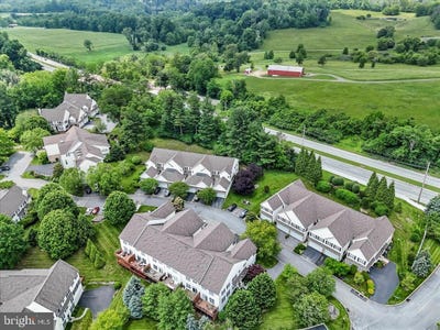 /international/us/1406-whispering-brooke-drive-newtown-square-pa-110100127012/