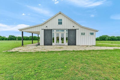 /international/us/5235-fm-1752-s-whitewright-tx-110108388816/