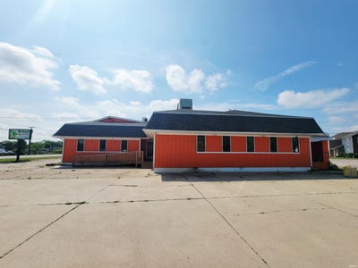 /international/us/1303-1305-lincolnway-e-goshen-in-110100628573/