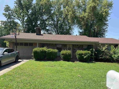 /international/us/2102-e-14th-street-russellville-ar-110101056110/?lang=en