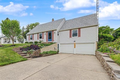 /international/us/1334-s-blackhawk-avenue-freeport-il-110108173250/